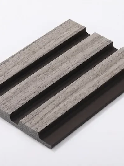listones decorativos de madera gris